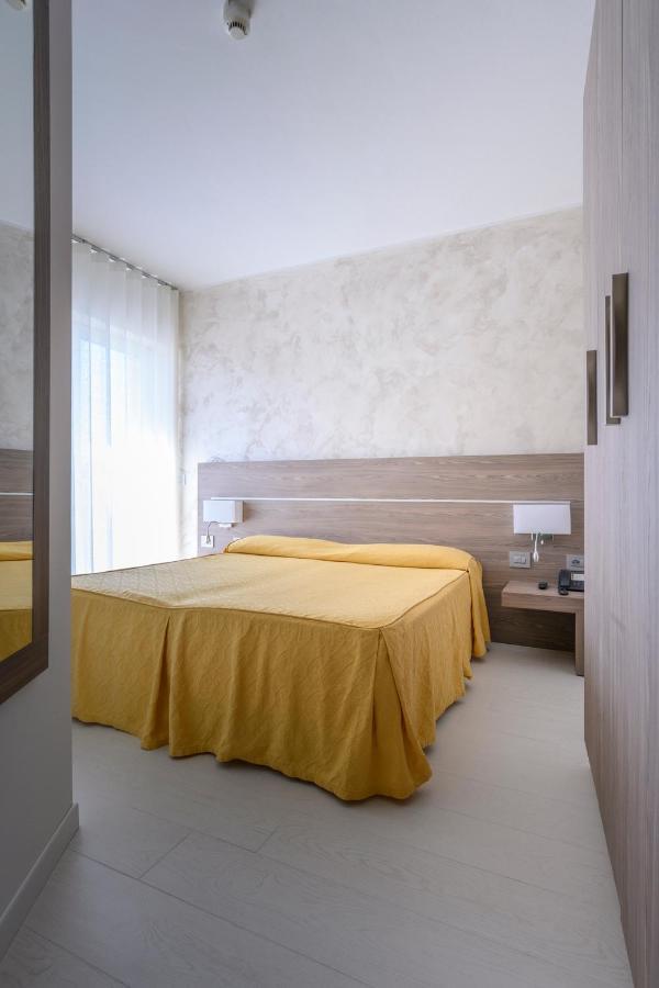 Hotel Capri 3*